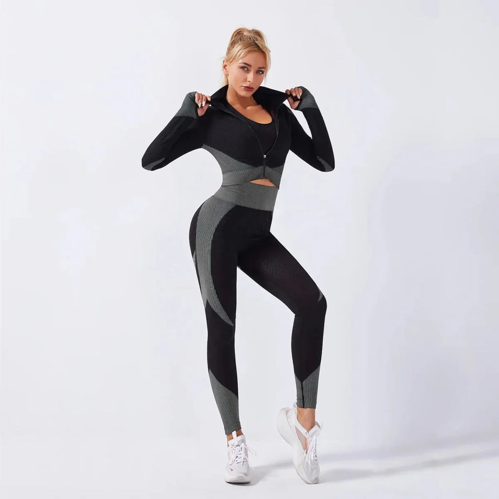 3-Piece Seamless Yoga Set for Women - Elastic Gym Outfit for Fitness and Yoga