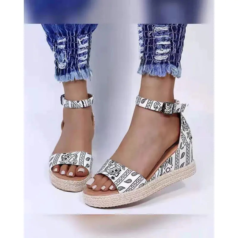 Hemp Rope Women's Sandals with Cashew Flower Detail
