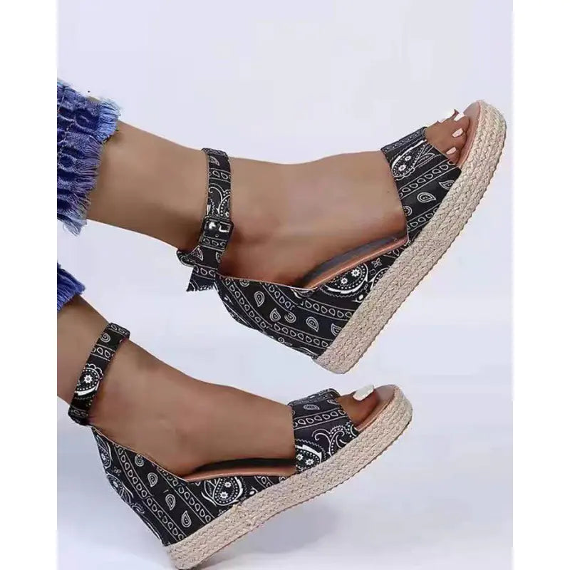Hemp Rope Women's Sandals with Cashew Flower Detail