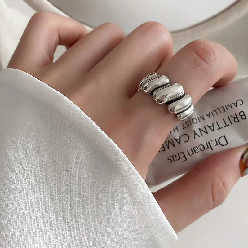 Vintage Luxury Thai Sterling Silver Ring