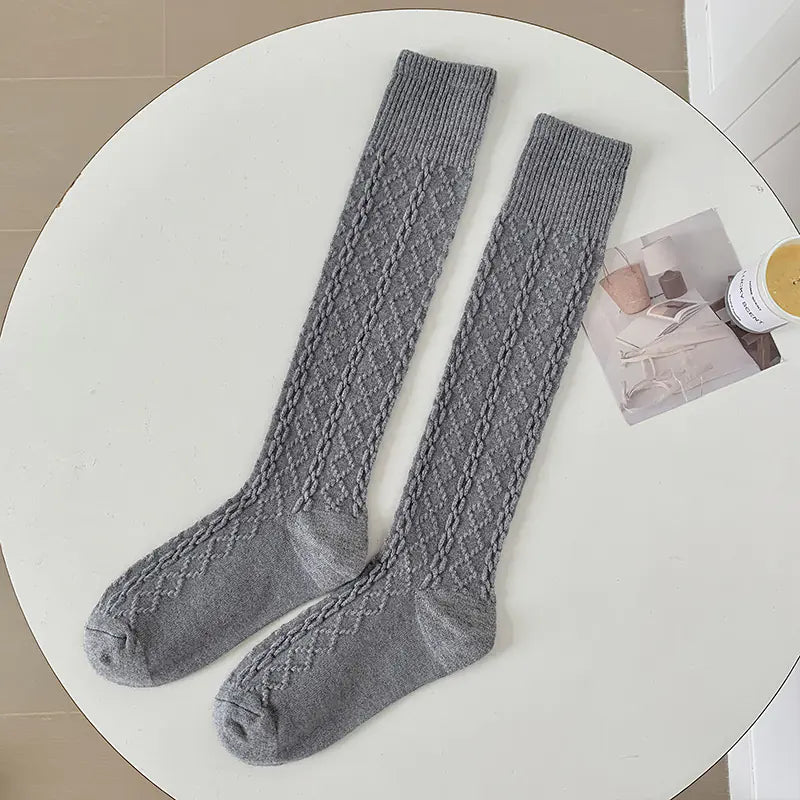 Knee-Length Cashmere Socks in Warm Hemp Pattern