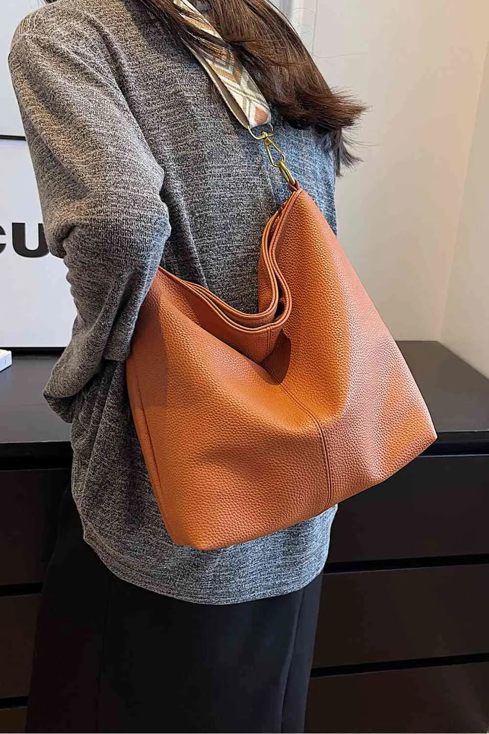 Meg Shoulder Bag-
